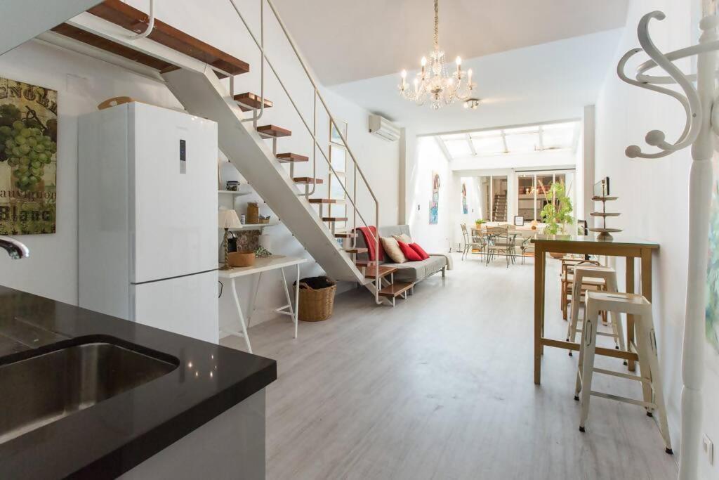 Apartamento Duplex Center Parking Netflix Amazon Video Sevilla Exterior foto